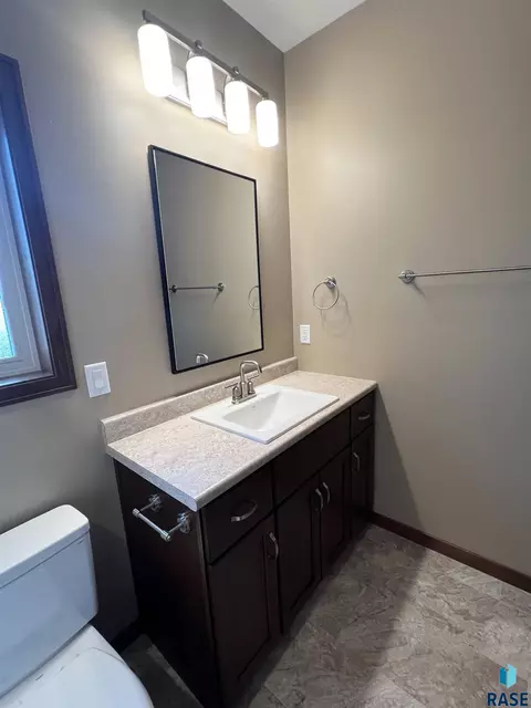 5516 E 65th St, Sioux Falls, SD 57108 photo 14