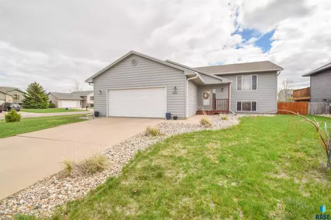 6901 W 68th St, Sioux Falls, SD 57106