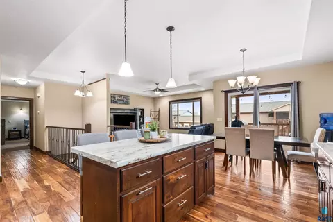 3608 N Gemini Dr, Sioux Falls, SD 57107 photo 4