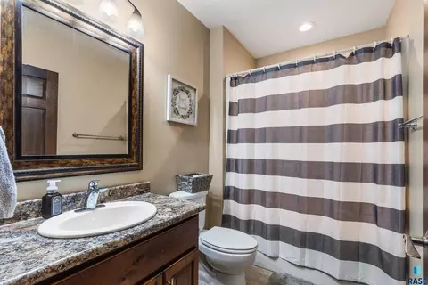 3608 N Gemini Dr, Sioux Falls, SD 57107 photo 14