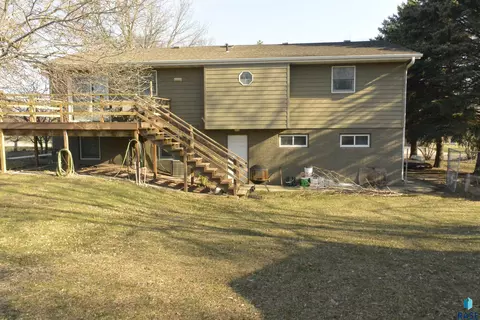 Exterior - 309 N Needles Dr, Brandon, SD 57005 photo 3 of 9