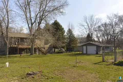 Exterior - 309 N Needles Dr, Brandon, SD 57005 photo 5 of 9