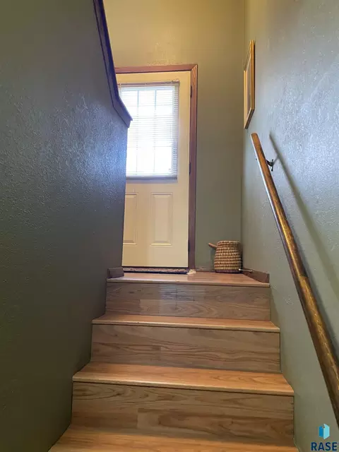Entry Way - 309 N Needles Dr, Brandon, SD 57005 photo 2 of 2
