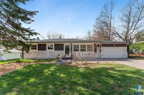 4905 W 39th St, Sioux Falls, SD 57106