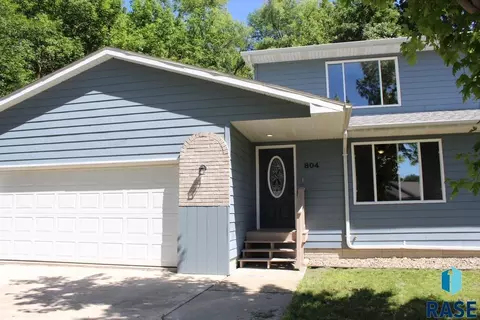 804 S Jayme Cir, Sioux Falls, SD 57106
