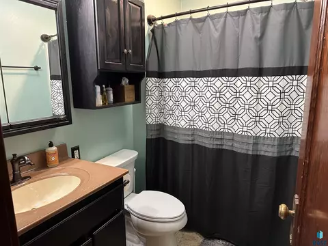 Bath - 316 E 3rd St, Freeman, SD 57029 photo 1 of 1