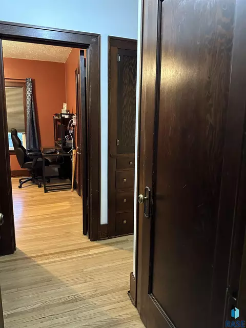 Entry Way - 316 E 3rd St, Freeman, SD 57029 photo 1 of 7