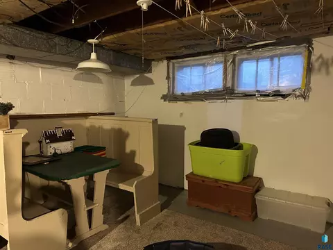 Dining - 316 E 3rd St, Freeman, SD 57029 photo 1 of 1