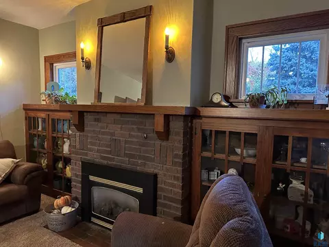 Living - 316 E 3rd St, Freeman, SD 57029 photo 5 of 8