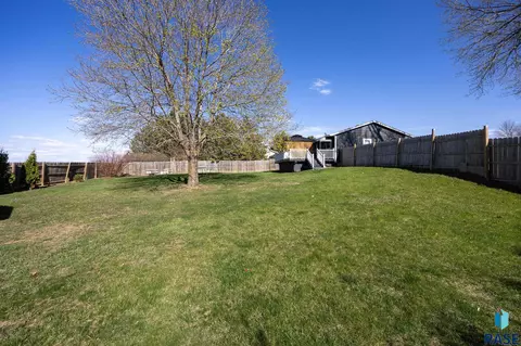 500 E 3rd St, Crooks, SD 57020 photo 48