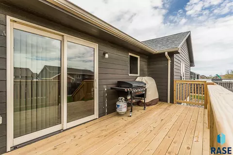 5608 S Culbert Ave, Sioux Falls, SD 57106 photo 24