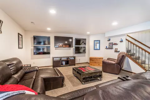 5608 S Culbert Ave, Sioux Falls, SD 57106 photo 19