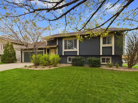 4403 E 33rd St, Sioux Falls, SD 57103 photo 1