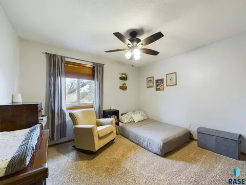 4403 E 33rd St, Sioux Falls, SD 57103 photo 23