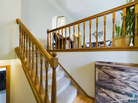 4403 E 33rd St, Sioux Falls, SD 57103 photo 4
