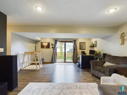 4403 E 33rd St, Sioux Falls, SD 57103 photo 31