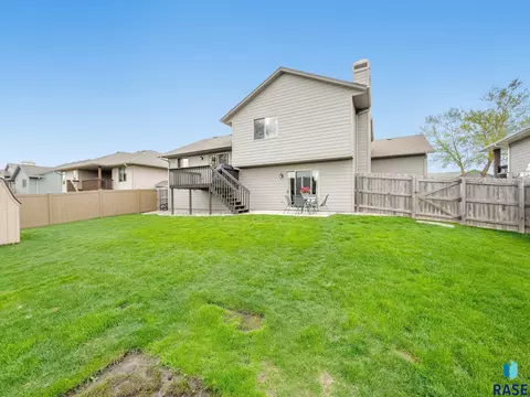 2012 S Shaw Ave, Sioux Falls, SD 57106 photo 24