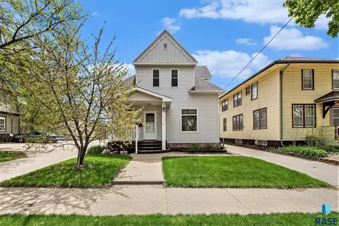 713 W 12th St, Sioux Falls, SD 57104