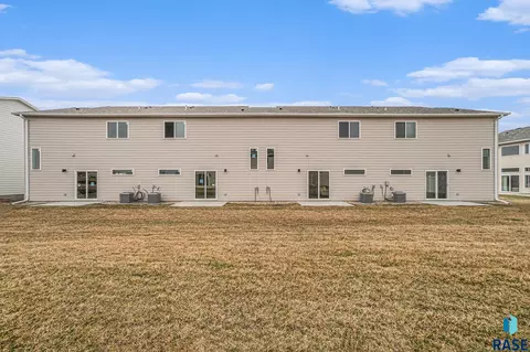 3502 S Chalice Pl, Sioux Falls, SD 57106 photo 23