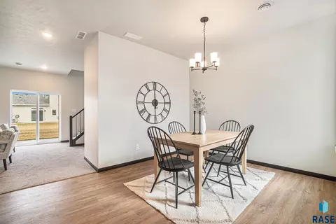 3502 S Chalice Pl, Sioux Falls, SD 57106 photo 7