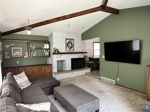505 E 38th St, Sioux Falls, SD 57106 photo 15