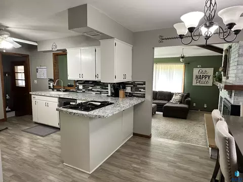 505 E 38th St, Sioux Falls, SD 57106 photo 10