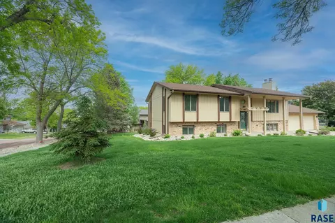 413 E Aspen Dr, Sioux Falls, SD 57105 photo 42