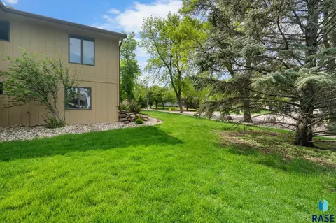 413 E Aspen Dr, Sioux Falls, SD 57105 photo 35