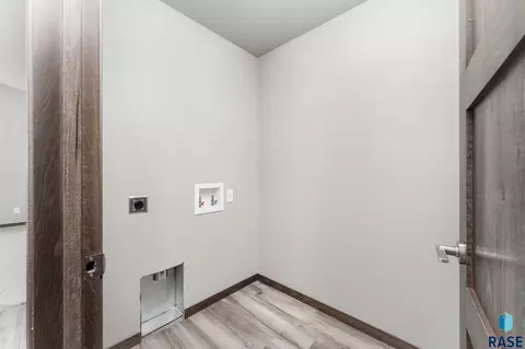 6829 W 5th St, Sioux Falls, SD 57107 photo 23