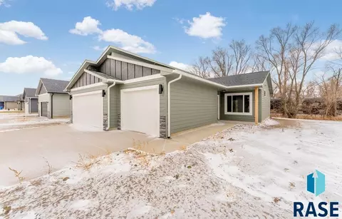 6829 W 5th St, Sioux Falls, SD 57107 photo 3