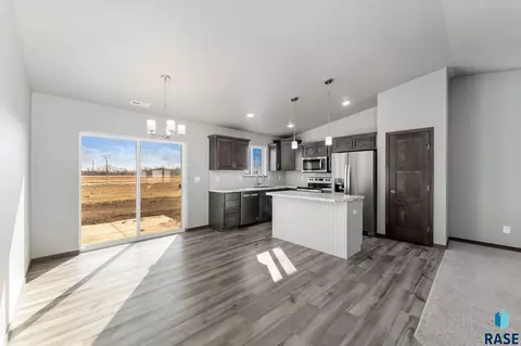 6829 W 5th St, Sioux Falls, SD 57107 photo 12
