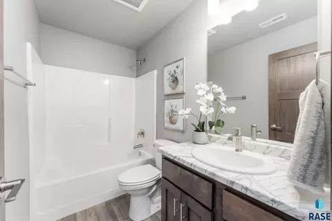 6829 W 5th St, Sioux Falls, SD 57107 photo 17
