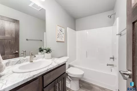 6764 W Viola Ct, Sioux Falls, SD 57107 photo 10