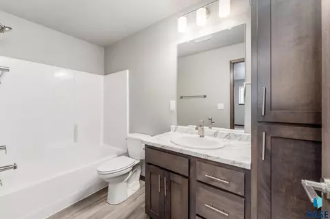 6764 W Viola Ct, Sioux Falls, SD 57107 photo 17