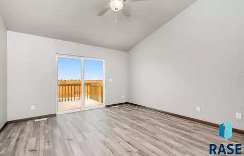 1316 N Kenley Pl, Tea, SD 67064 photo 9