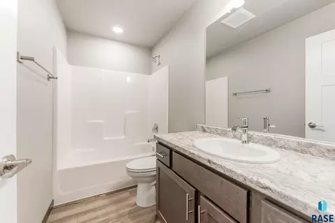 1321 N Kenley Pl, Tea, SD 57064 photo 12