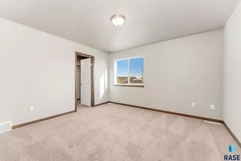 1321 N Kenley Pl, Tea, SD 57064 photo 13