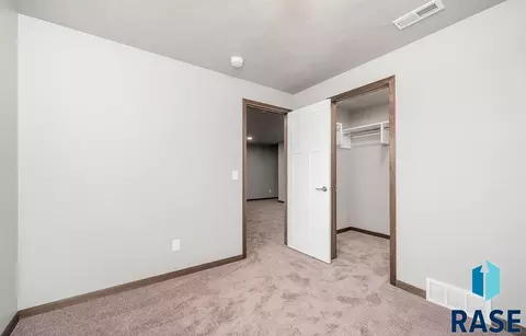 1310 N Kenley Pl, Tea, SD 67064 photo 14