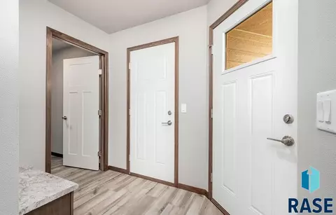 1310 N Kenley Pl, Tea, SD 67064 photo 10