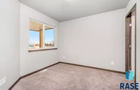 1310 N Kenley Pl, Tea, SD 67064 photo 20