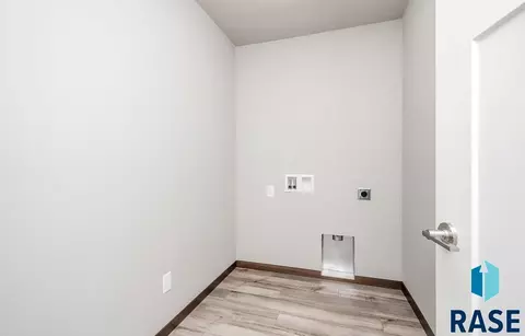 1310 N Kenley Pl, Tea, SD 67064 photo 12