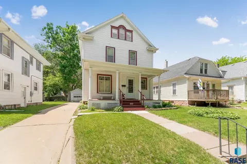 807 S Spring Ave, Sioux Falls, SD 57104 photo 1
