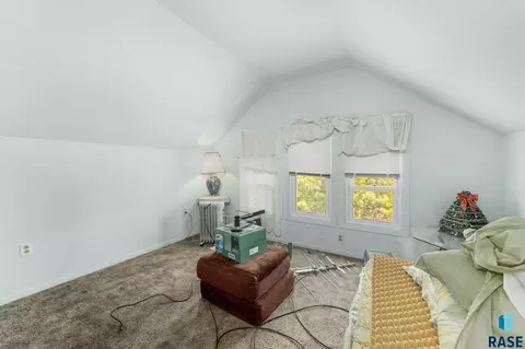 807 S Spring Ave, Sioux Falls, SD 57104 photo 21