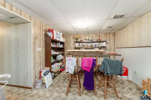 807 S Spring Ave, Sioux Falls, SD 57104 photo 23