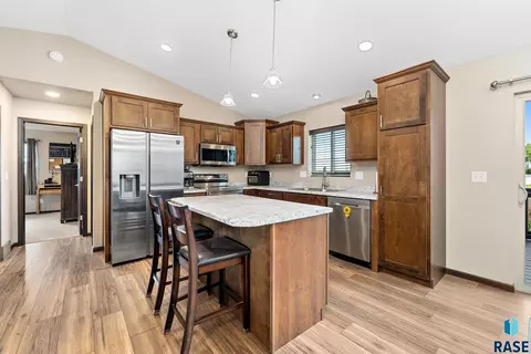 502 David Ave, Baltic, SD 57003 photo 2