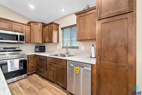 502 David Ave, Baltic, SD 57003 photo 4