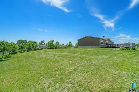 200 N Caley Pl, Sioux Falls, SD 57110 photo 15