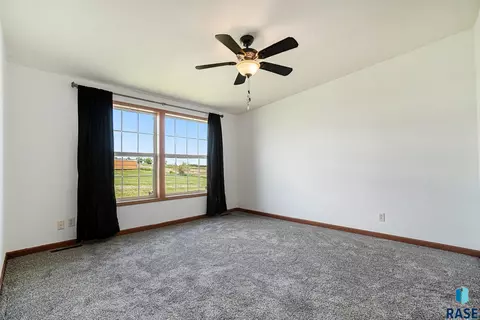 200 N Caley Pl, Sioux Falls, SD 57110 photo 6