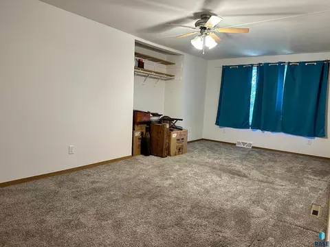 938 E 6th St, Winner, SD 57580 photo 13