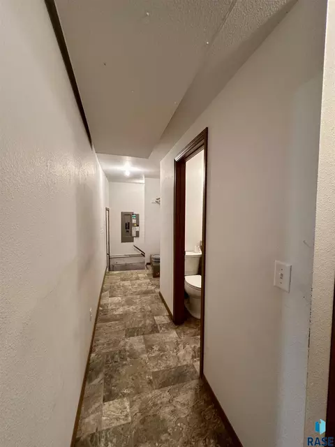 938 E 6th St, Winner, SD 57580 photo 16